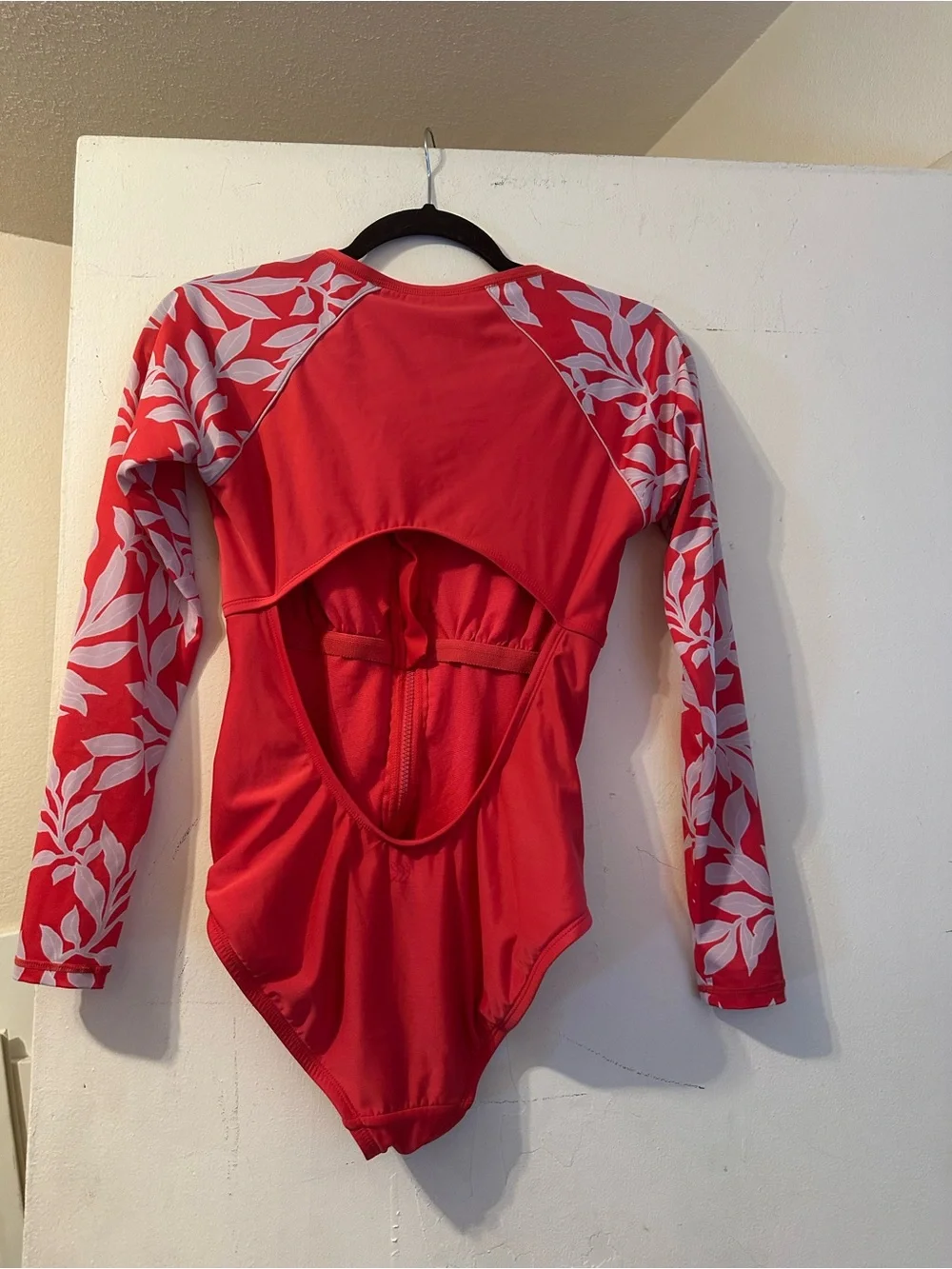 Red Long Sleeve Zip Front One-Piece Swimwear with White Leaf Print Sleeves - Picture 2 of 2